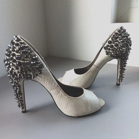 Sam Edelman Shoes Womens 8M Peep Toe Cream Leather Metal Spikes Punk Rock Biker - Picture 2 of 16